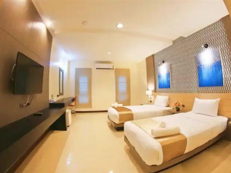 Ibiz Boutique Hotel Nakhon Si Thammarat Exterior photo
